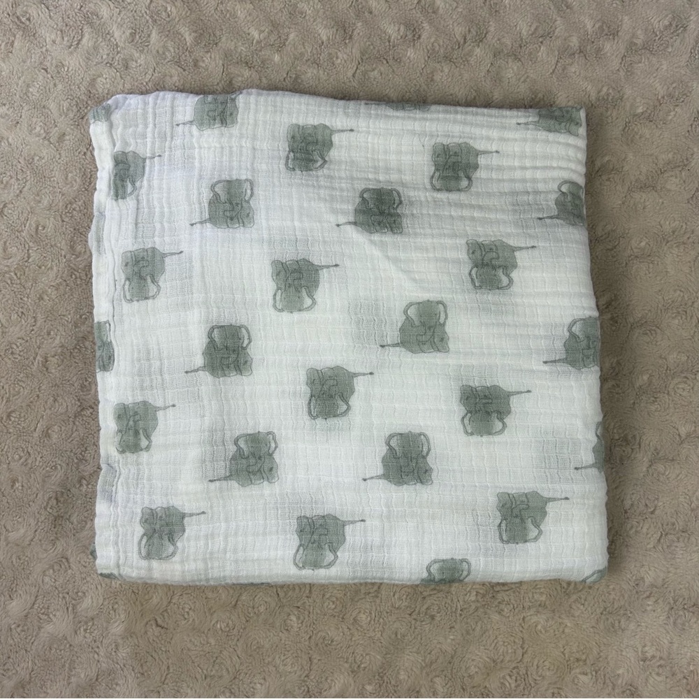 Aden + Anais Gray White Elephants Baby Swaddle Blanket Muslin Cotton Lovey